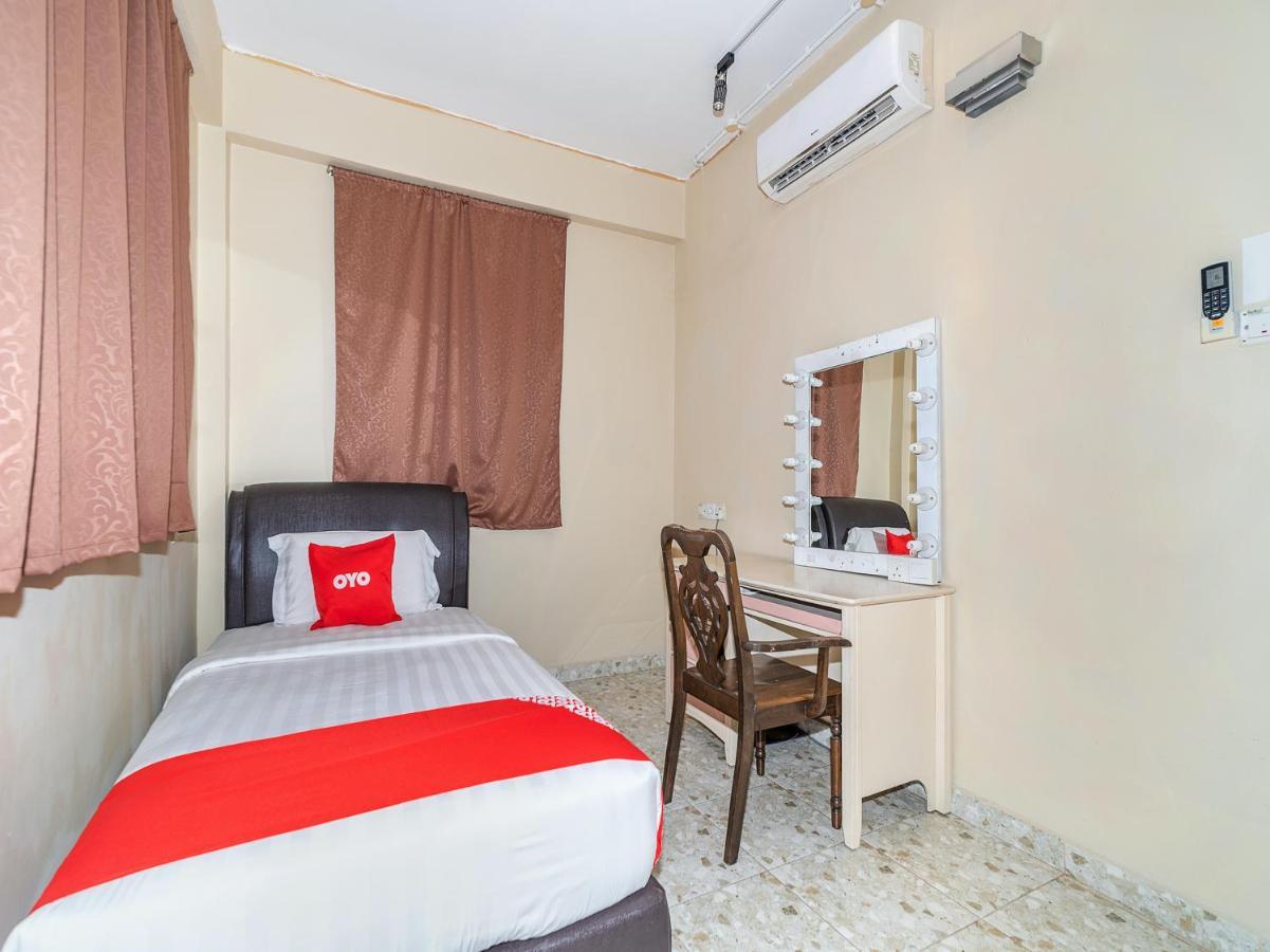 Oyo 89932 Dd Homestay Kota Kinabalu Eksteriør bilde