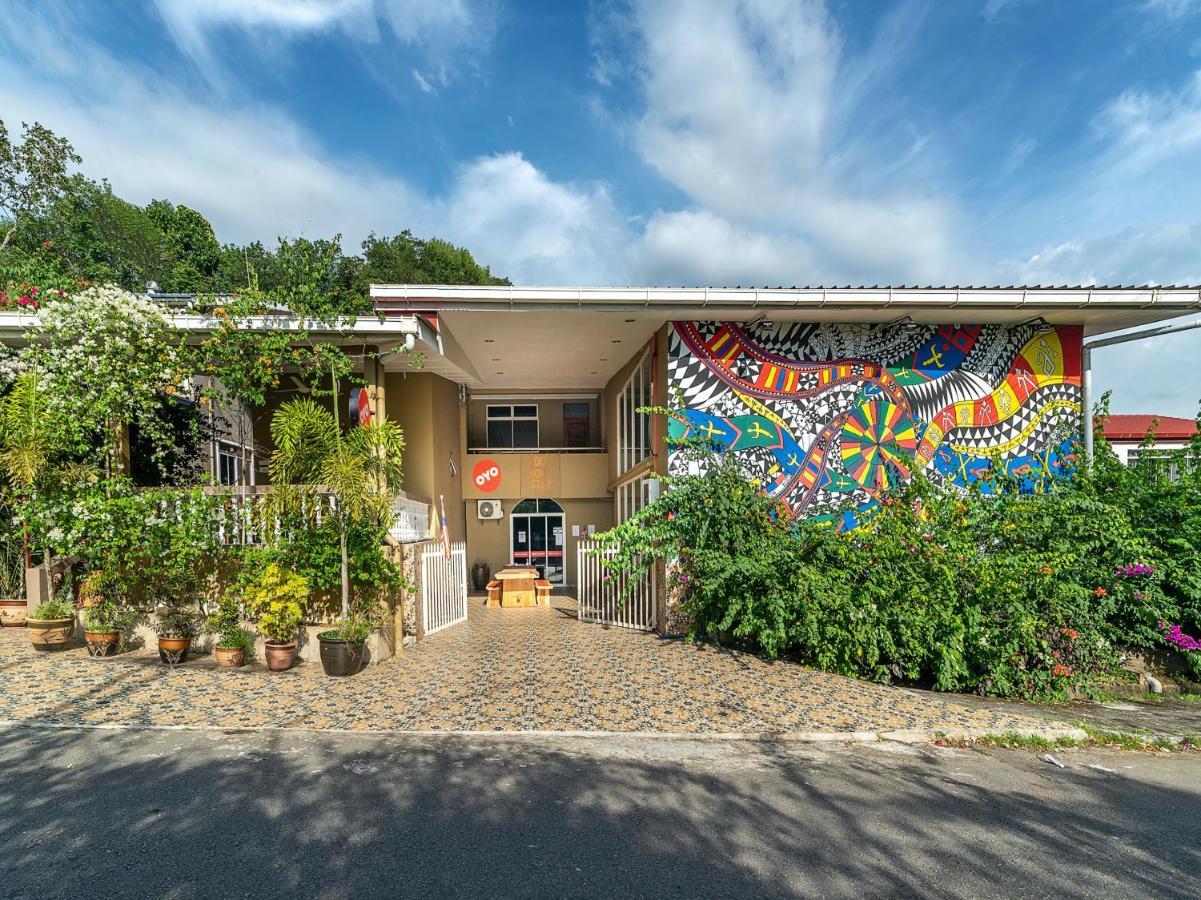 Oyo 89932 Dd Homestay Kota Kinabalu Eksteriør bilde