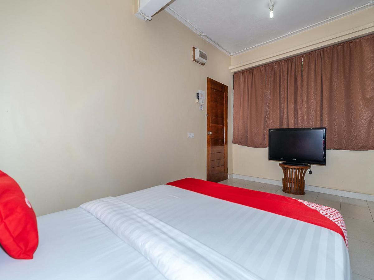 Oyo 89932 Dd Homestay Kota Kinabalu Eksteriør bilde